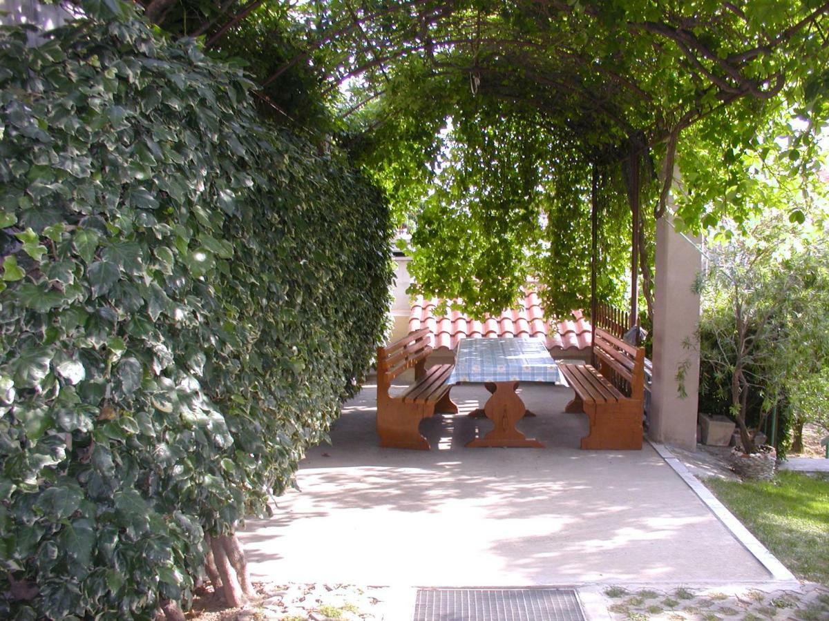 Apartman Jozo Orij Dugi Rat Exterior foto